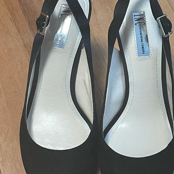 Inc International Concepts Gilas Peep-Toe Platform Pumps - Picture 3 of 12